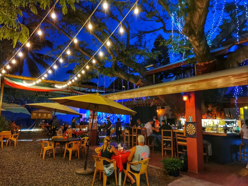 restaurantes en la cruz opciones gastronomicas locales